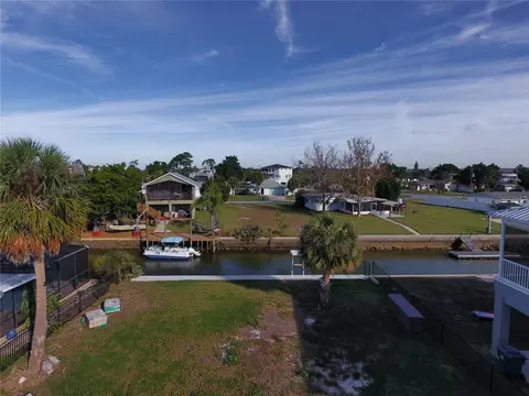 4977 Cedarbrook Ln, Hernando Beach, FL 34607 photo 10