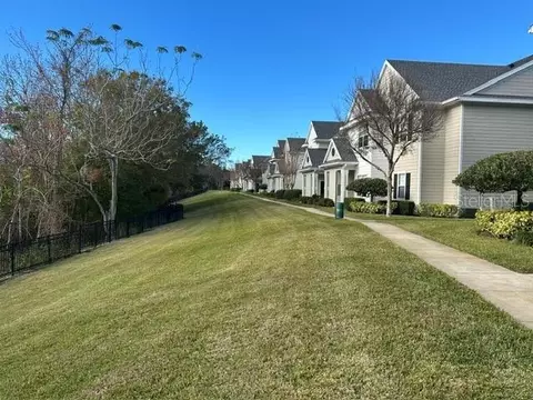 330 Southern Pecan Cir #208, Winter Garden, FL 34787