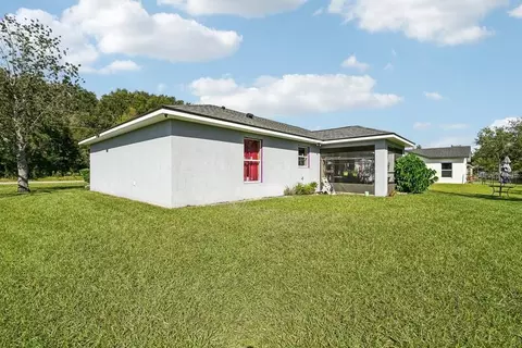 Exterior - 133 Walnut Rd, Ocala, FL 34480 photo 7 of 8