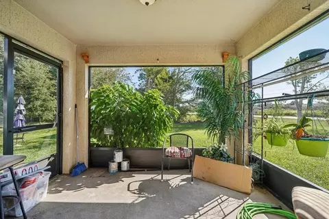 Exterior - 133 Walnut Rd, Ocala, FL 34480 photo 5 of 8