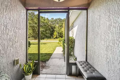 Entry Way - 133 Walnut Rd, Ocala, FL 34480 photo 1 of 3