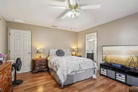 Bedroom - 133 Walnut Rd, Ocala, FL 34480 photo 5 of 7