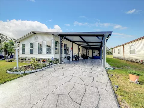 6518 Raintree Ln NE, Winter Haven, FL 33881