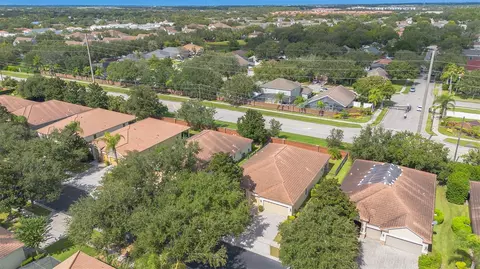 View/Area - 524 Douglas Edward Dr, Ocoee, FL 34761 photo 5 of 8