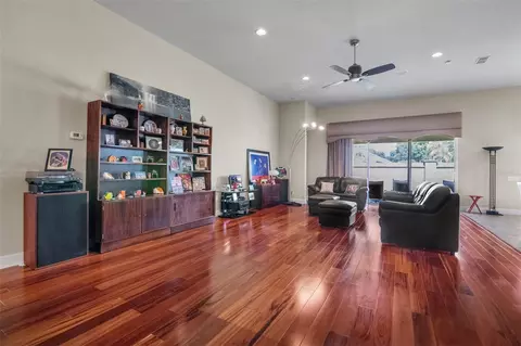 Living - 524 Douglas Edward Dr, Ocoee, FL 34761 photo 1 of 3
