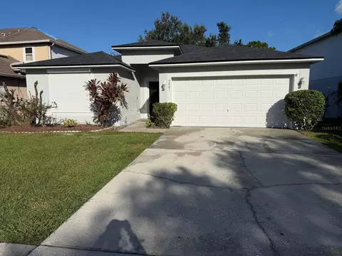 5001 Silver Thistle Ln, Saint Cloud, FL 34772