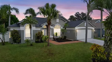 347 Loma Del Sol Dr, Davenport, FL 33896