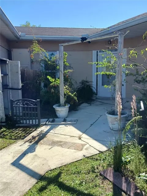 417 Club Cir, Lakeshore, FL 33854