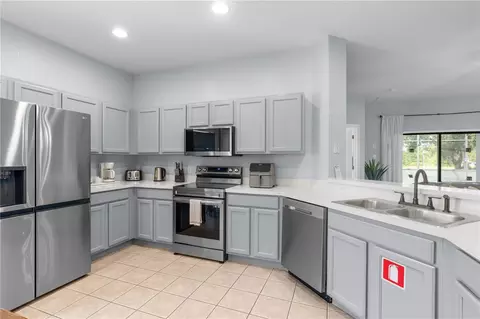 Kitchen - 16813 Lazy Breeze Loop, Clermont, FL 34714 photo 1 of 1