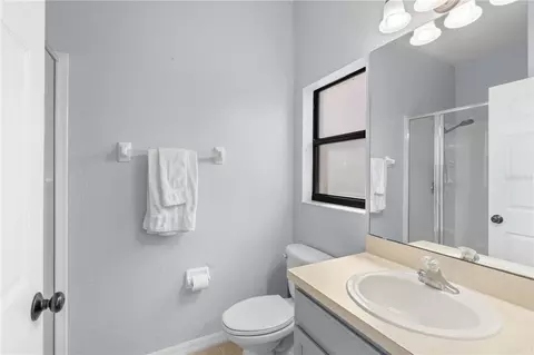 Bath - 16813 Lazy Breeze Loop, Clermont, FL 34714 photo 1 of 5