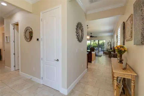 Entry Way - 4921 Catalpa Dr, Saint Cloud, FL 34772 photo 3 of 5
