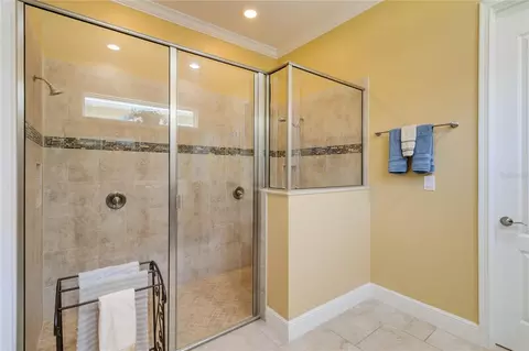 Bath - 4921 Catalpa Dr, Saint Cloud, FL 34772 photo 5 of 5