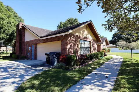 202 Crystal Ct, Winter Haven, FL 33880
