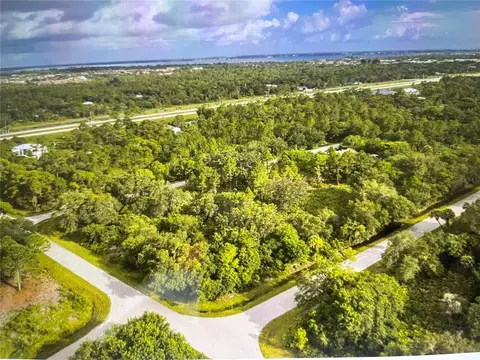 3225 Douglas Rd, Port Charlotte, FL 33980
