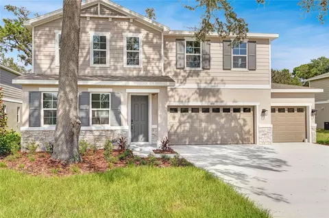1050 Cloud Ridge Ct, Mount Dora, FL 32757