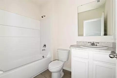 Bath - 6777 Huntleigh Hammock Rd, Harmony, FL 34773 photo 2 of 2