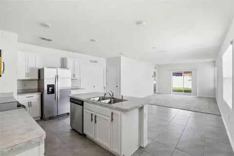 Kitchen - 6777 Huntleigh Hammock Rd, Harmony, FL 34773 photo 1 of 4
