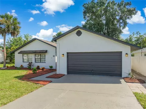 10 Sandalwood Dr, Davenport, FL 33837