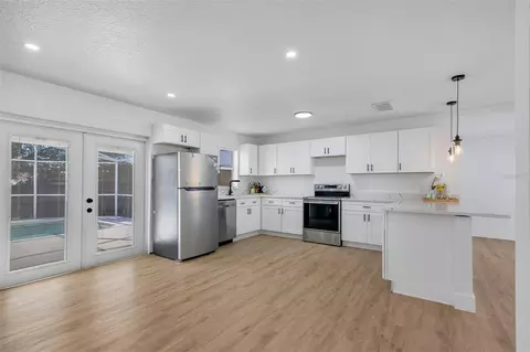 Kitchen - 905 Spring Creek Dr, Ocoee, FL 34761 photo 2 of 5