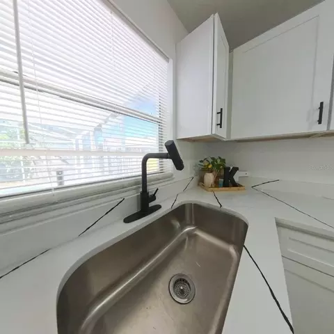 Kitchen - 905 Spring Creek Dr, Ocoee, FL 34761 photo 5 of 5