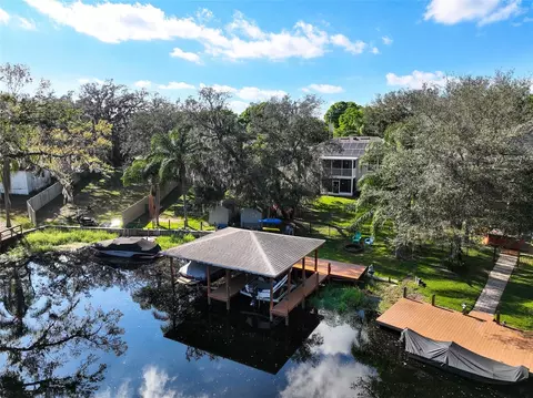 11812 Lakeshore Dr, Clermont, FL 34711