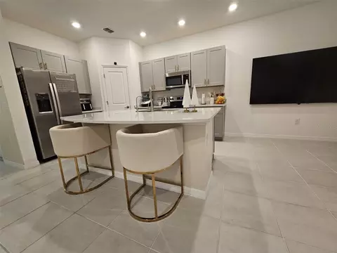 Kitchen - 4451 Arlington Ave, Saint Cloud, FL 34769 photo 6 of 7