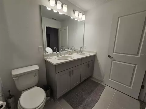 Bath - 4451 Arlington Ave, Saint Cloud, FL 34769 photo 6 of 6