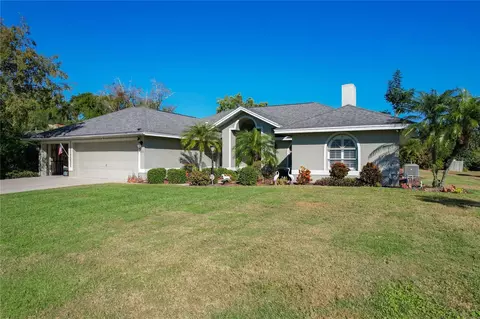 220 College Grove Cir NE, Winter Haven, FL 33881