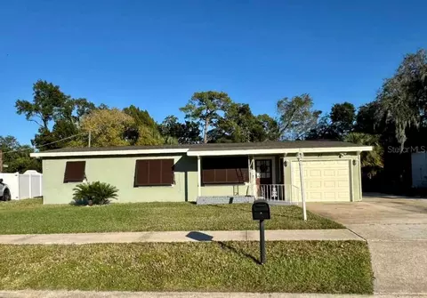 27 Garnet Ave, Titusville, FL 32796