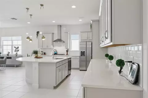 Kitchen - 5027 Dancy Ln, Saint Cloud, FL 34772 photo 5 of 8