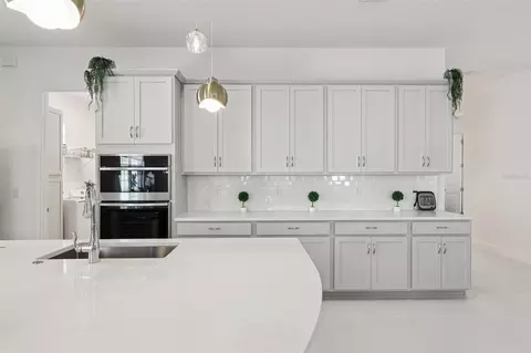 Kitchen - 5027 Dancy Ln, Saint Cloud, FL 34772 photo 7 of 8