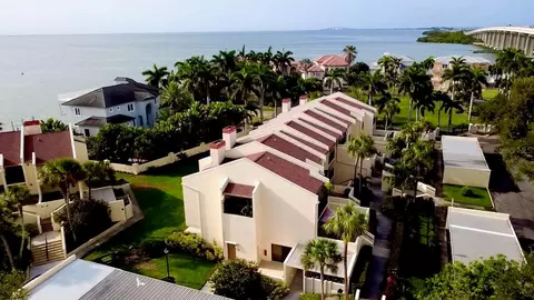 7550 Sunshine Skyway Ln S #P11, Saint Petersburg, FL 33711