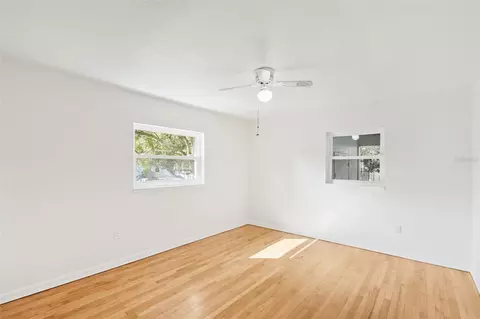 Bedroom - 1801 Lakeshore Blvd, Saint Cloud, FL 34769 photo 4 of 6