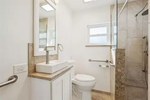 Bath - 1801 Lakeshore Blvd, Saint Cloud, FL 34769 photo 1 of 2