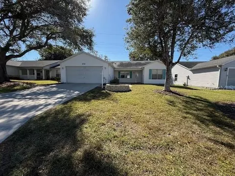 438 San Pedro Dr, Lady Lake, FL 32159