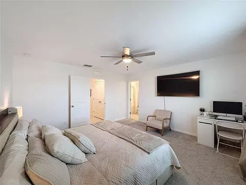 Bedroom - 5933 Piney Shrub Pl, Saint Cloud, FL 34771 photo 2 of 5