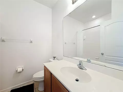 Bath - 1991 Switch Grass Cir, Ocoee, FL 34761 photo 2 of 5
