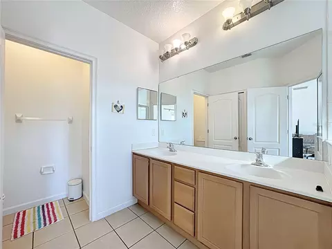 Bath - 1991 Switch Grass Cir, Ocoee, FL 34761 photo 4 of 5