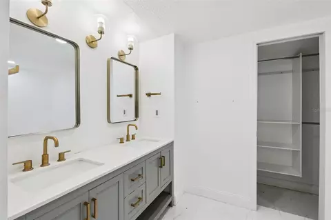 Bath - 6346 Bennett Ct, Saint Cloud, FL 34771 photo 2 of 4