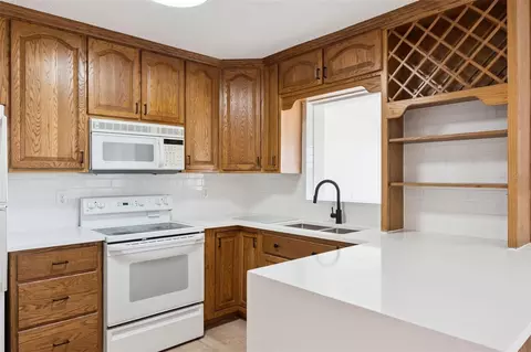 Kitchen - 6346 Bennett Ct, Saint Cloud, FL 34771 photo 3 of 3
