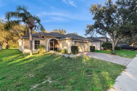 816 Barrister Dr, Auburndale, FL 33823