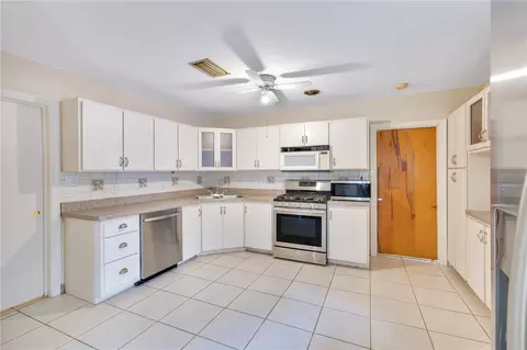 Kitchen - 706 Massachusetts Ave, Saint Cloud, FL 34769 photo 1 of 1