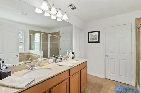 Bath - 3622 Cape Ct, Saint Cloud, FL 34772 photo 2 of 6