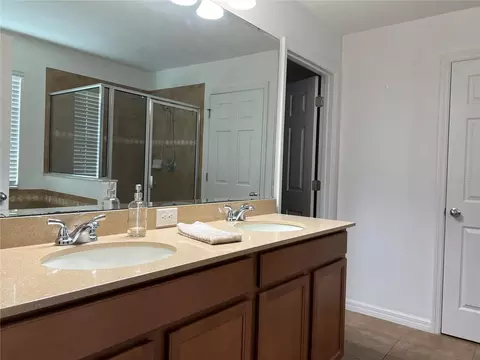 Bath - 3622 Cape Ct, Saint Cloud, FL 34772 photo 5 of 6