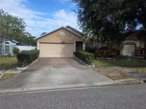 9925 Dean Oaks Ct, Orlando, FL 32825