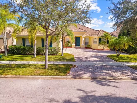 3817 Golden Feather Way, Kissimmee, FL 34746