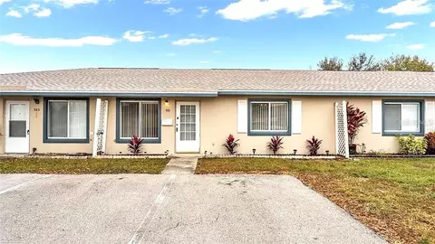 381 Winter Ridge Blvd, Winter Haven, FL 33881