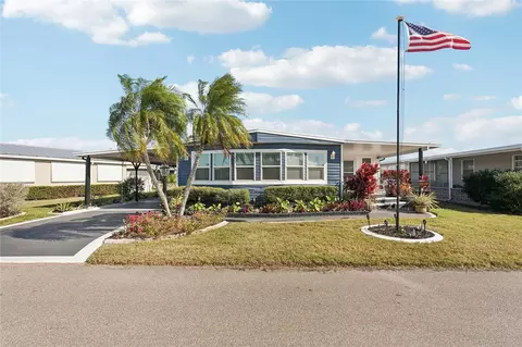 113 Castle Dr, Nokomis, FL 34275