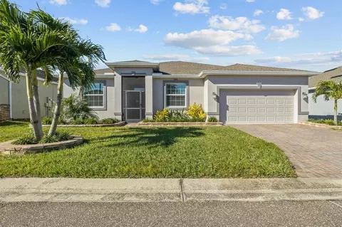 3738 Plymouth Dr, Winter Haven, FL 33884