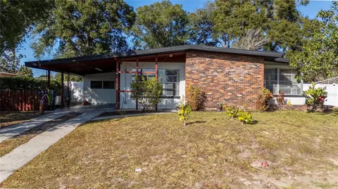213 E Kentucky Ave, Deland, FL 32724